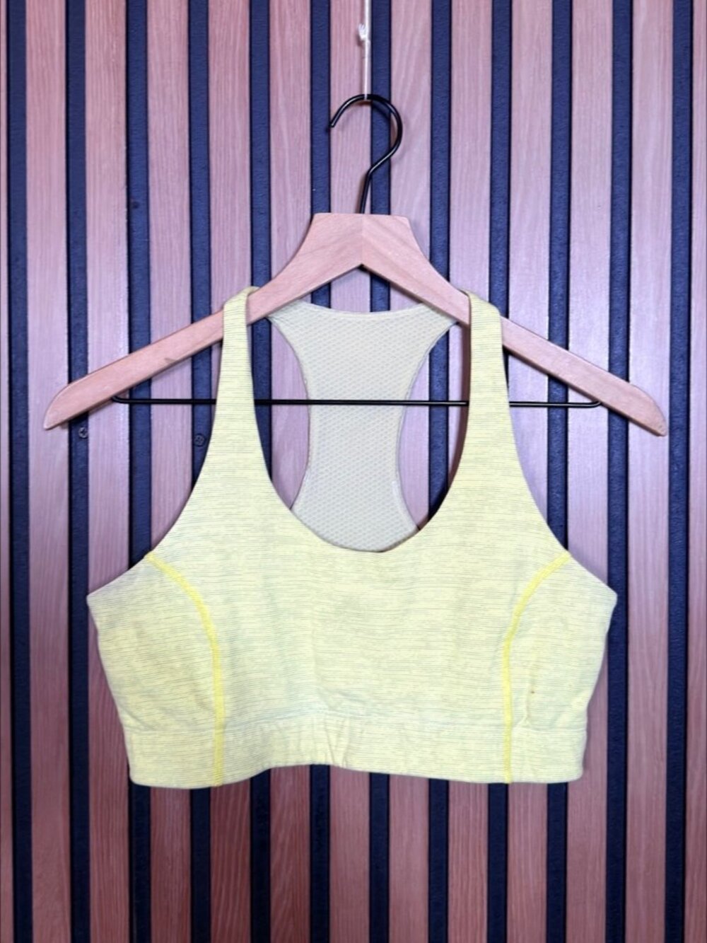 Outdoor Voices Sports Bra Medium Womens Yellow Green Racer Back Cut Out